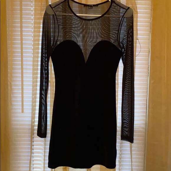 Forever 21 Dresses & Skirts - The perfect little black dress - velvet & mesh